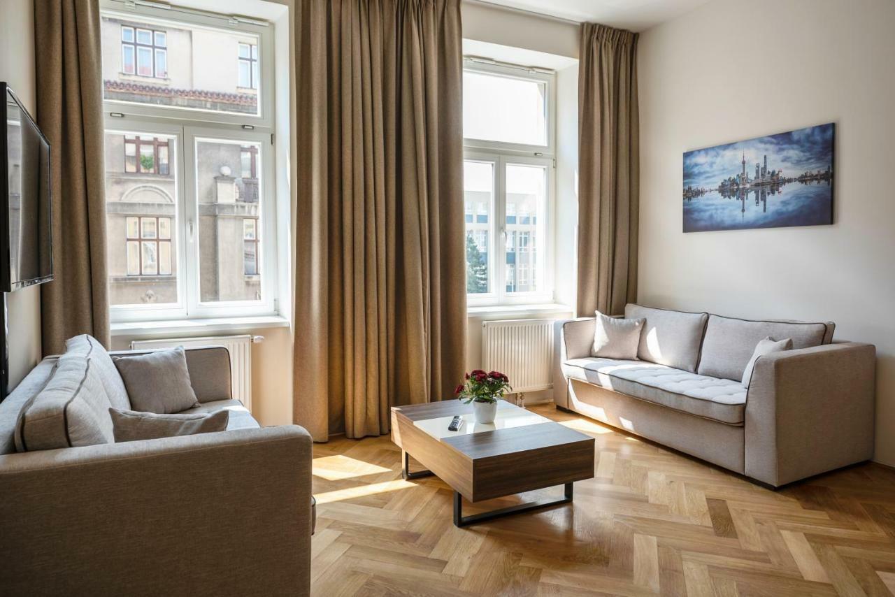 Letna Garden Apartment