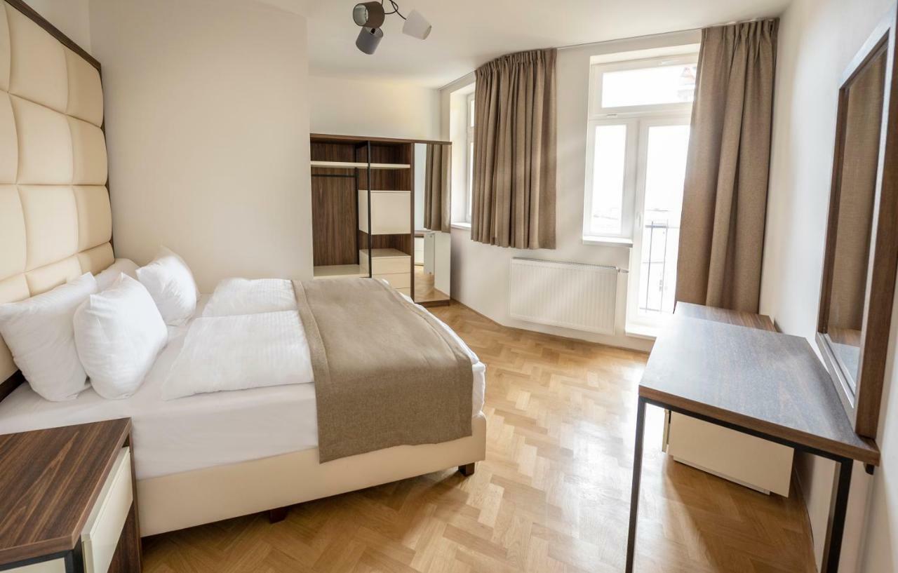Letna Garden Apartment *